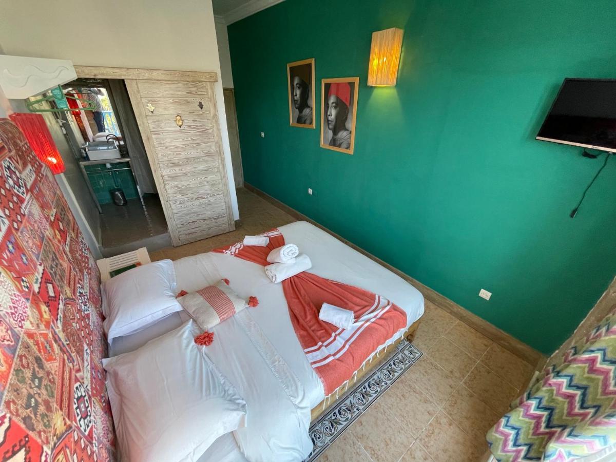 Mama Souiri Hotel Szavíra Kültér fotó