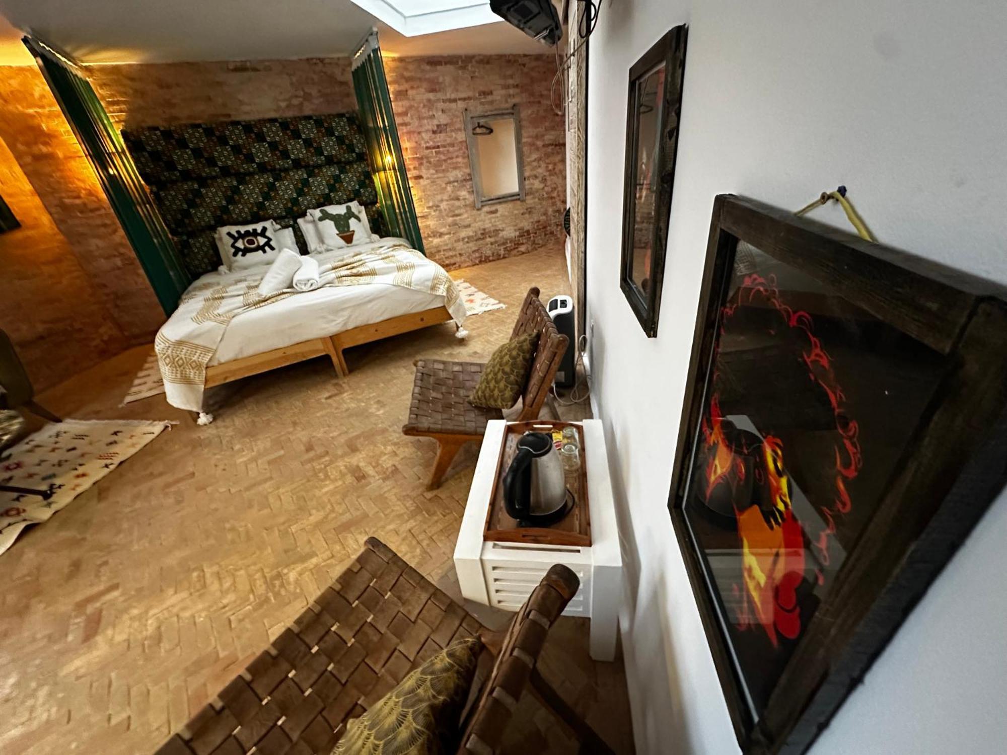 Mama Souiri Hotel Szavíra Kültér fotó